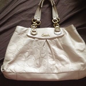 100% authentic cream leather Coach purse