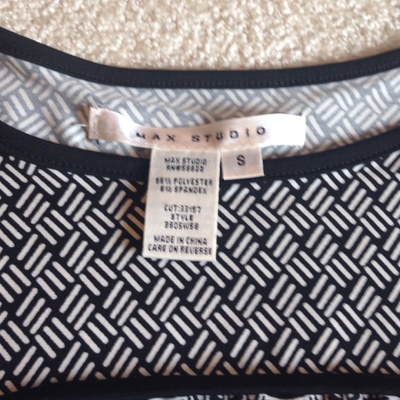 Max Studio size S - Picture 2 of 4