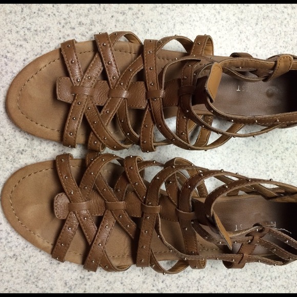 Nine West gladiators