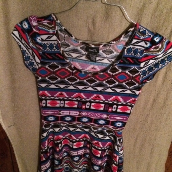 Aztec dress - Picture 2 of 4