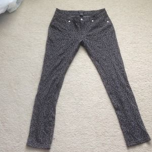 Gray leopard print jeans/jeggings