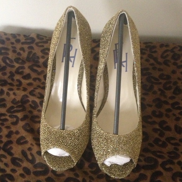 Sexyyyy new heels - Picture 2 of 2