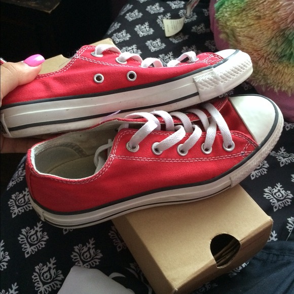 Red converse