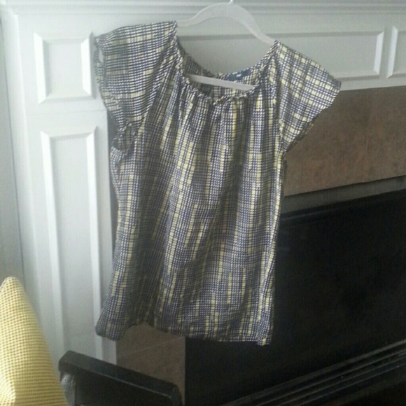 Blue and Yellow Go Well Together! - Picture 1 of 3