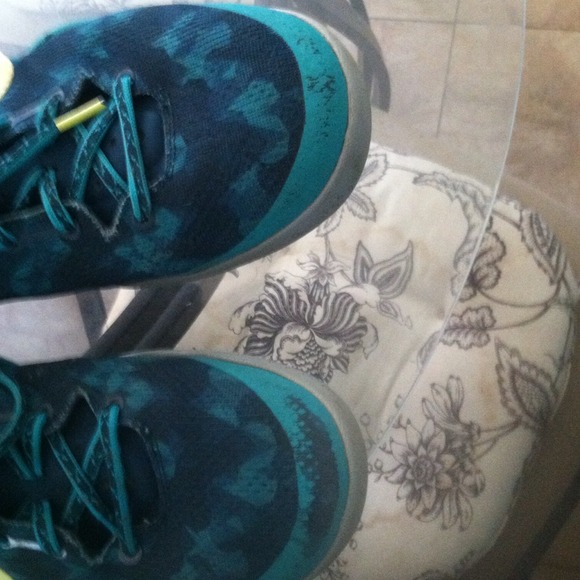 Kobe 8 basketball shoes - Picture 4 of 4
