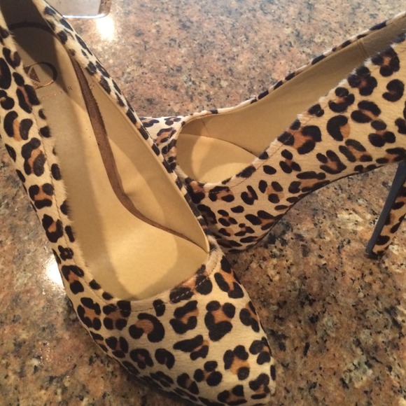 Kelsi Dagger Shoes - FLASH SALE!! Must go! ANIMAL PRINT CHIC HEELS!!