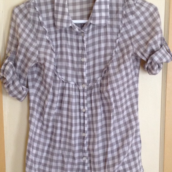 Light Short Sleeve Gray Cuffed Flannel