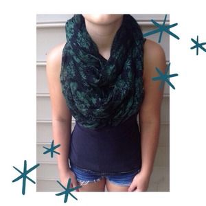 a green and black scarf