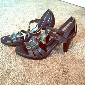 Boden Uptown Heels (Navy Blue)