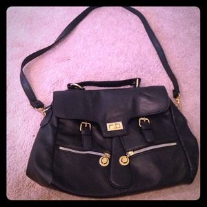 Black Crossbody with buckle lock