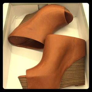 Jessica Simpson Wedges