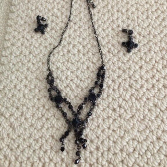 Black necklace and earring set