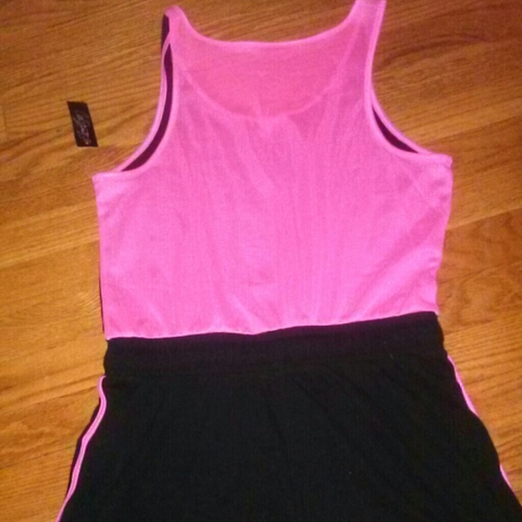 NWT Fun Romper jumpsuit Pink and Black M - Picture 3 of 4