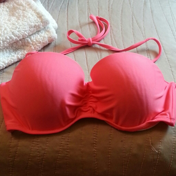 XL target swim top