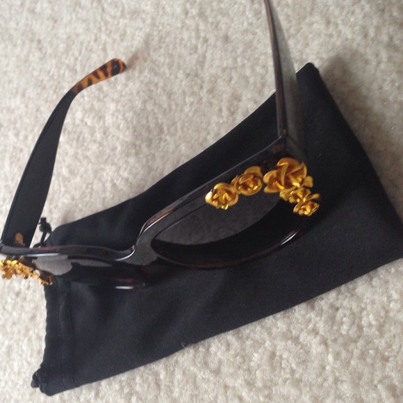 Embellished sunglasses - Picture 3 of 4