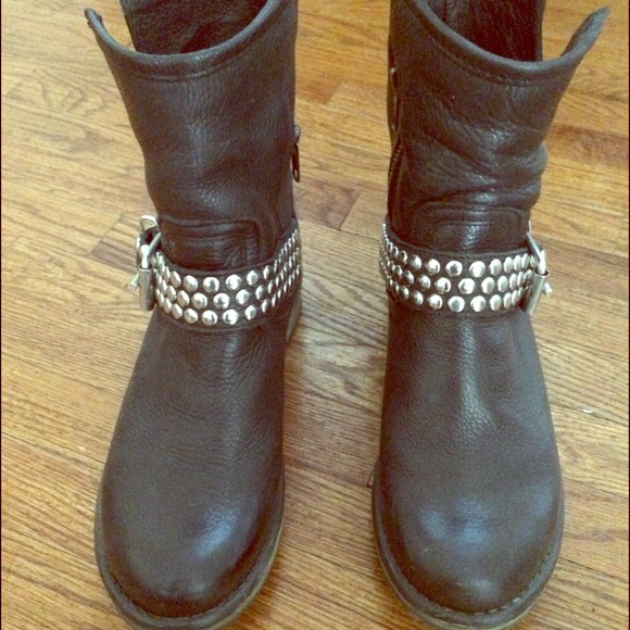 Steve Madden studded boots