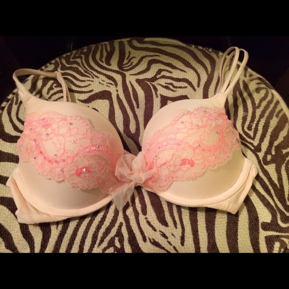 SOLD VS dream angels bra 34C