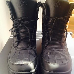 ACG nike boys boots