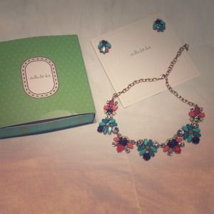 stella & dot necklace and earrings. Worn once.