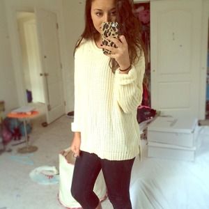❌SOLD on Vinted❌ NWT Cream Knit Sweater