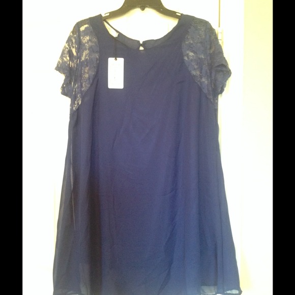 Blue dress with lace sleeves