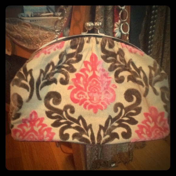 Glenda Gies Kiss Lock Purse Large