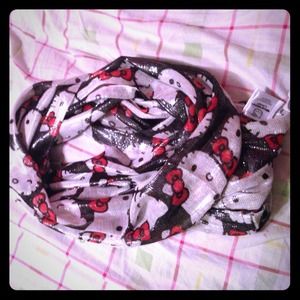 Hello kitty scarf