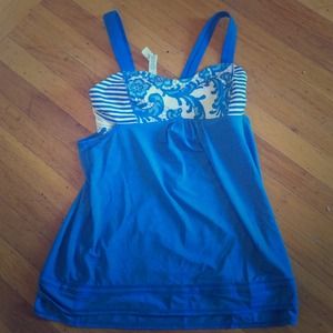 Lululemon workout too