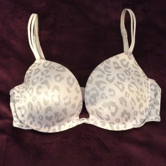 Sold Victoria Secret Pink white leopard bra - Picture 1 of 4