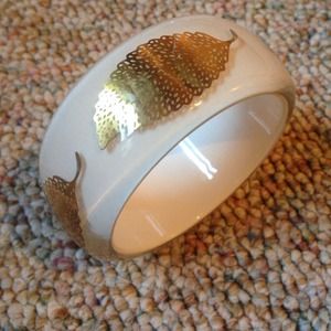 Acrylic and gold plated leaf bangle