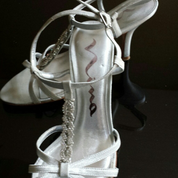 Shoes - Picture 2 of 2