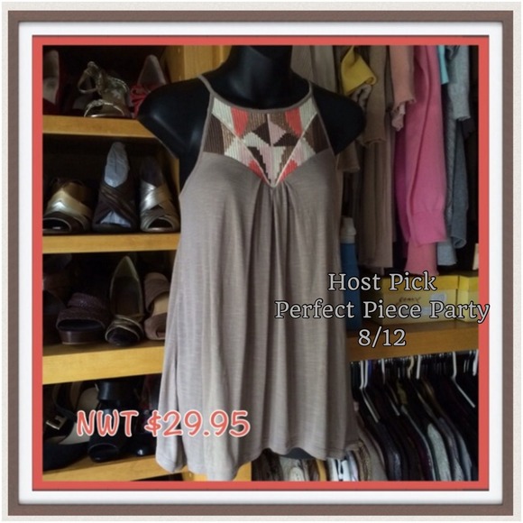 American Eagle Outfitters Tops - 8109) American Eagle NWT $29.95 Aztec tank