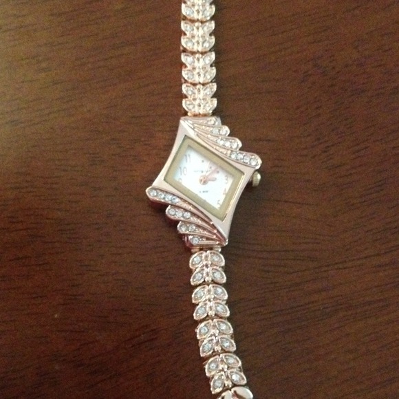 Watch - Picture 3 of 3