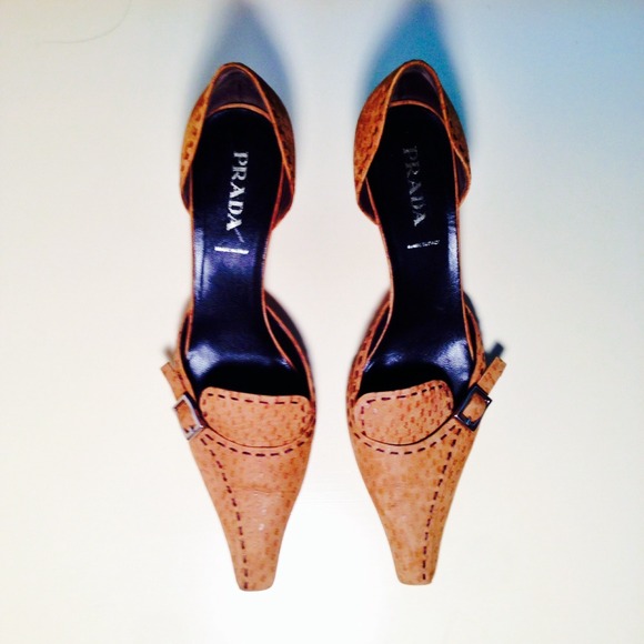 Authentic prada leather size 8.5 shoes.