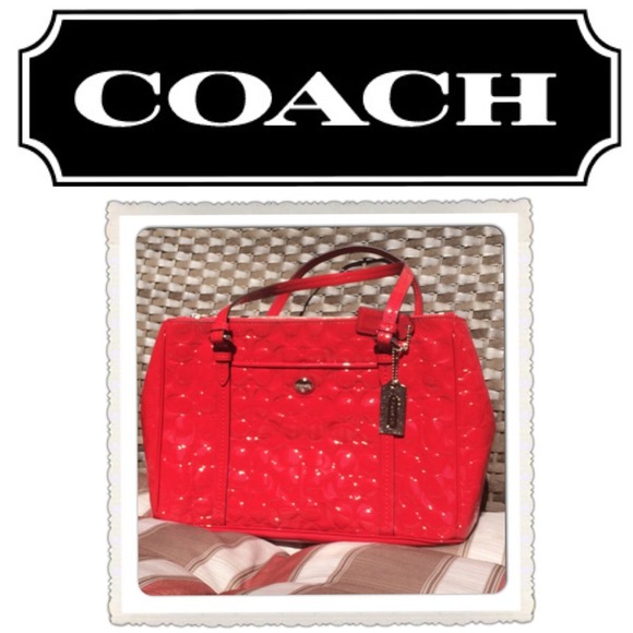 🔥OUT OF STOCK🔥HP COACH Red Patent LeatherHandbag