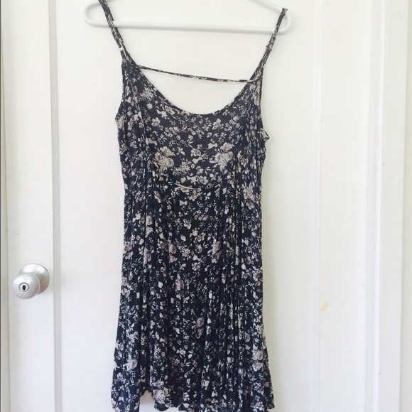 🚫traded🚫Brandy Melville Floral Jada Dress