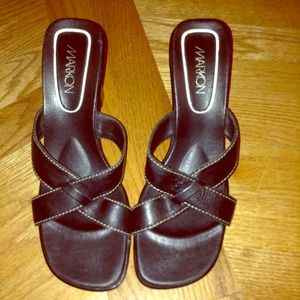 Casual black heels