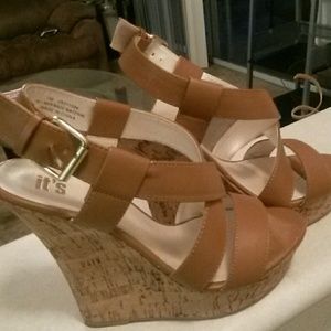 Wedge heels