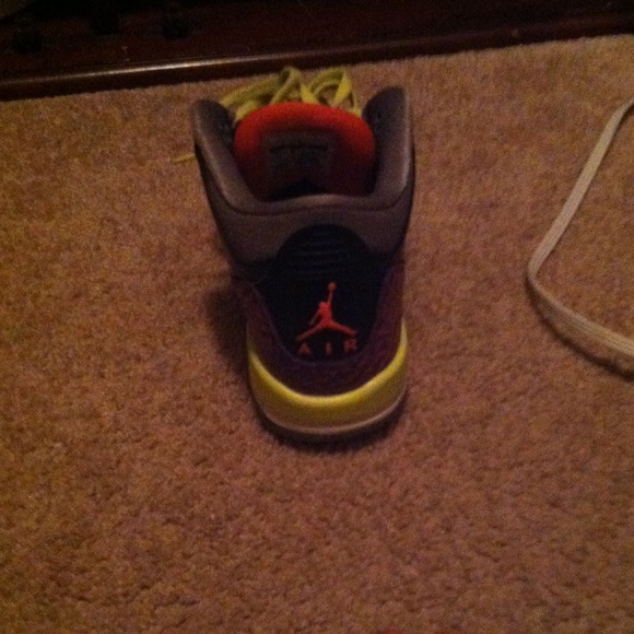 Volt 3 - Picture 2 of 3