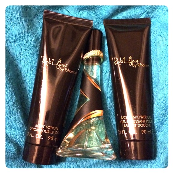 Reb'l Fleur by Rihanna