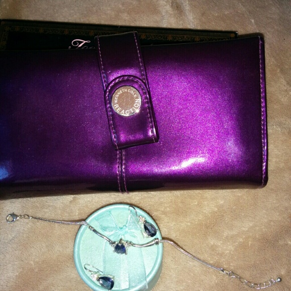 Kenneth Cole purple wallet & amethyst set
