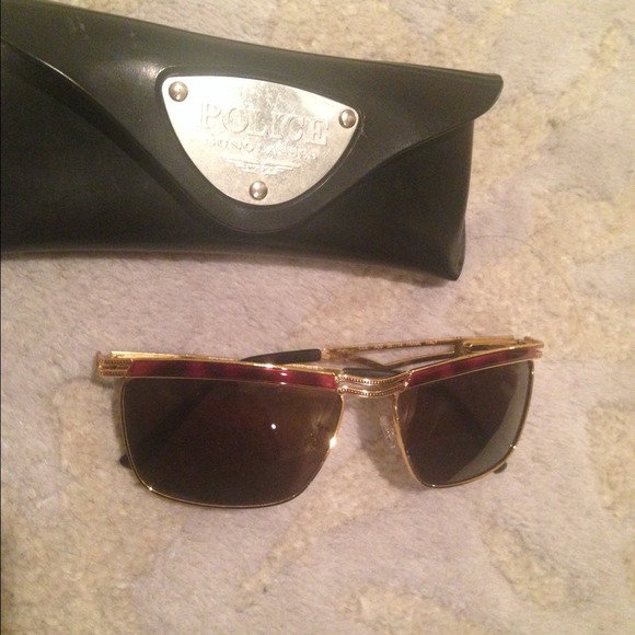 Authentic Vintage: Police sunglasses (unisex)