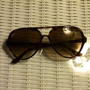 Ray-Ban Classic Plastic Aviators