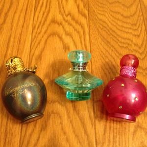 Perfume ...👌👌👌👌👌👌