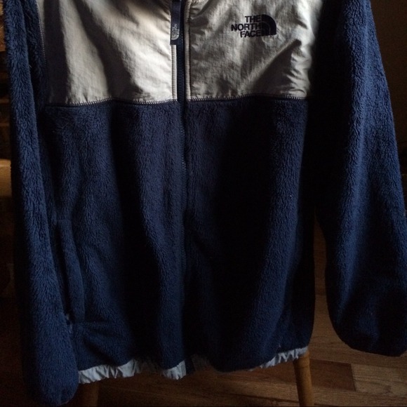 North face - Picture 2 of 2