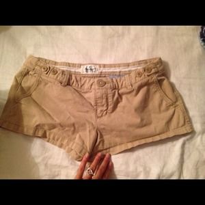 Barely worn American eagle khaki shorts size 6