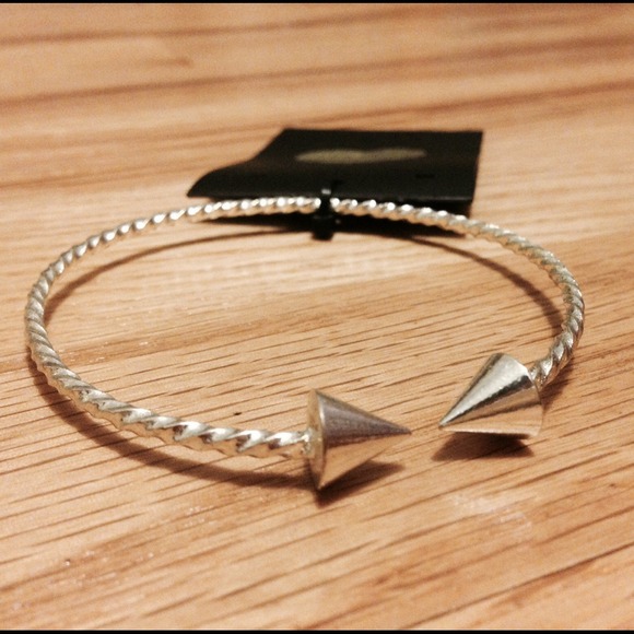 Twisted Silver Brandy Melville Bracelet w/ Spikes