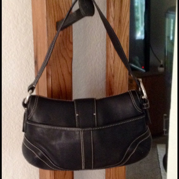 Coach purse(bundled) - Picture 3 of 4