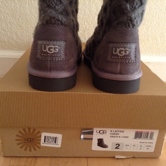 Kid's Ugg Lattice Cardy (worn) - Picture 4 of 4