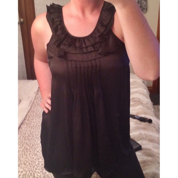 Black Ruffle Collared Top - Picture 1 of 3